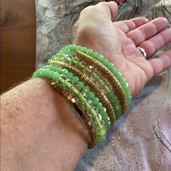 Spring Green Bracelet - Picture 3 of 5